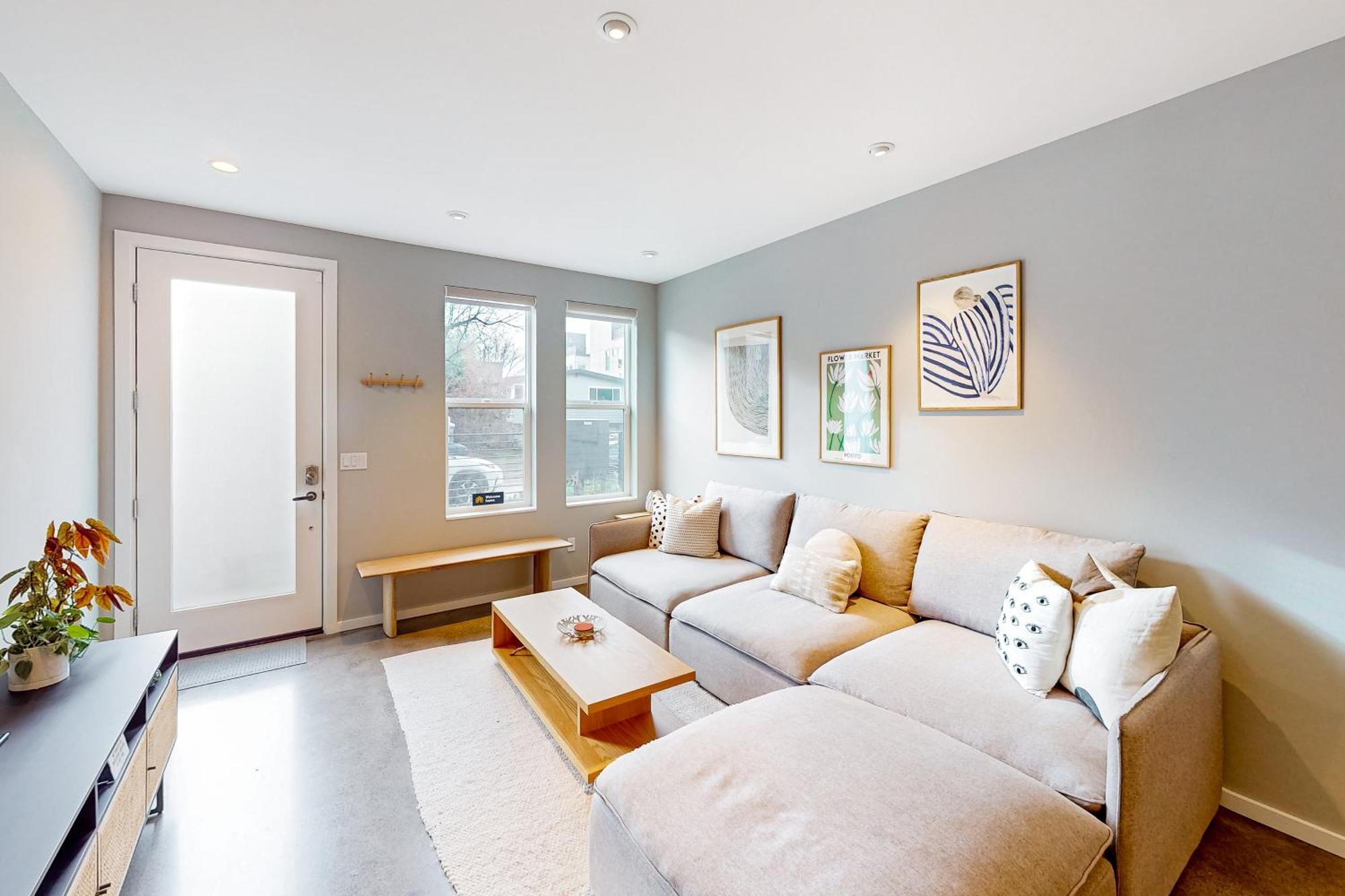 Luxury Ballard Townhome シアトル エクステリア 写真